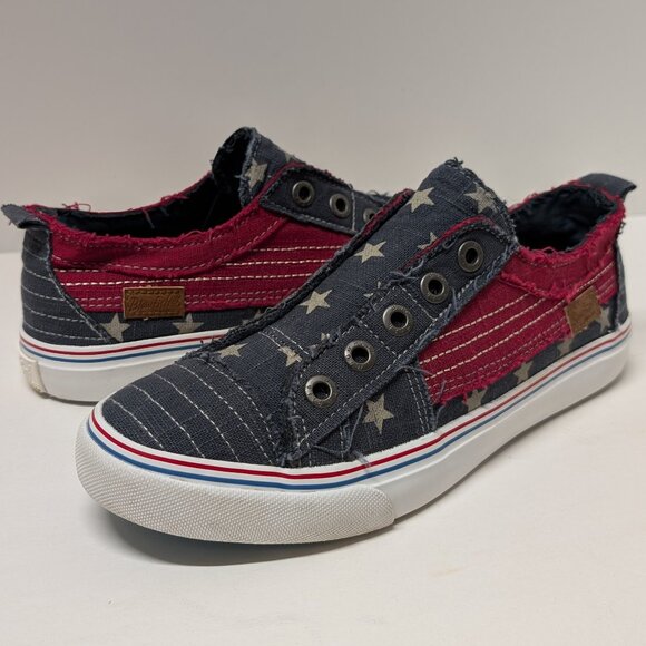 Blowfish Malibu Play Canvas Slip On Sneakers in Navy Americana Linen - Picture 1 of 15